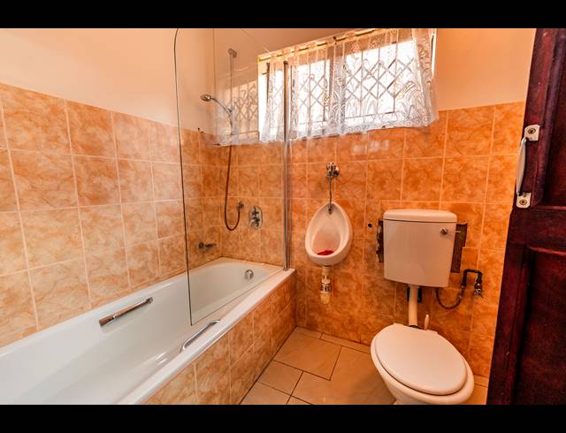 3 BEDROOM HOUSE FOR SALE IN WINDERMERE